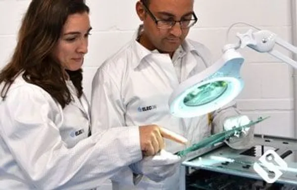 Equipo de inspección de calidad en Elecon